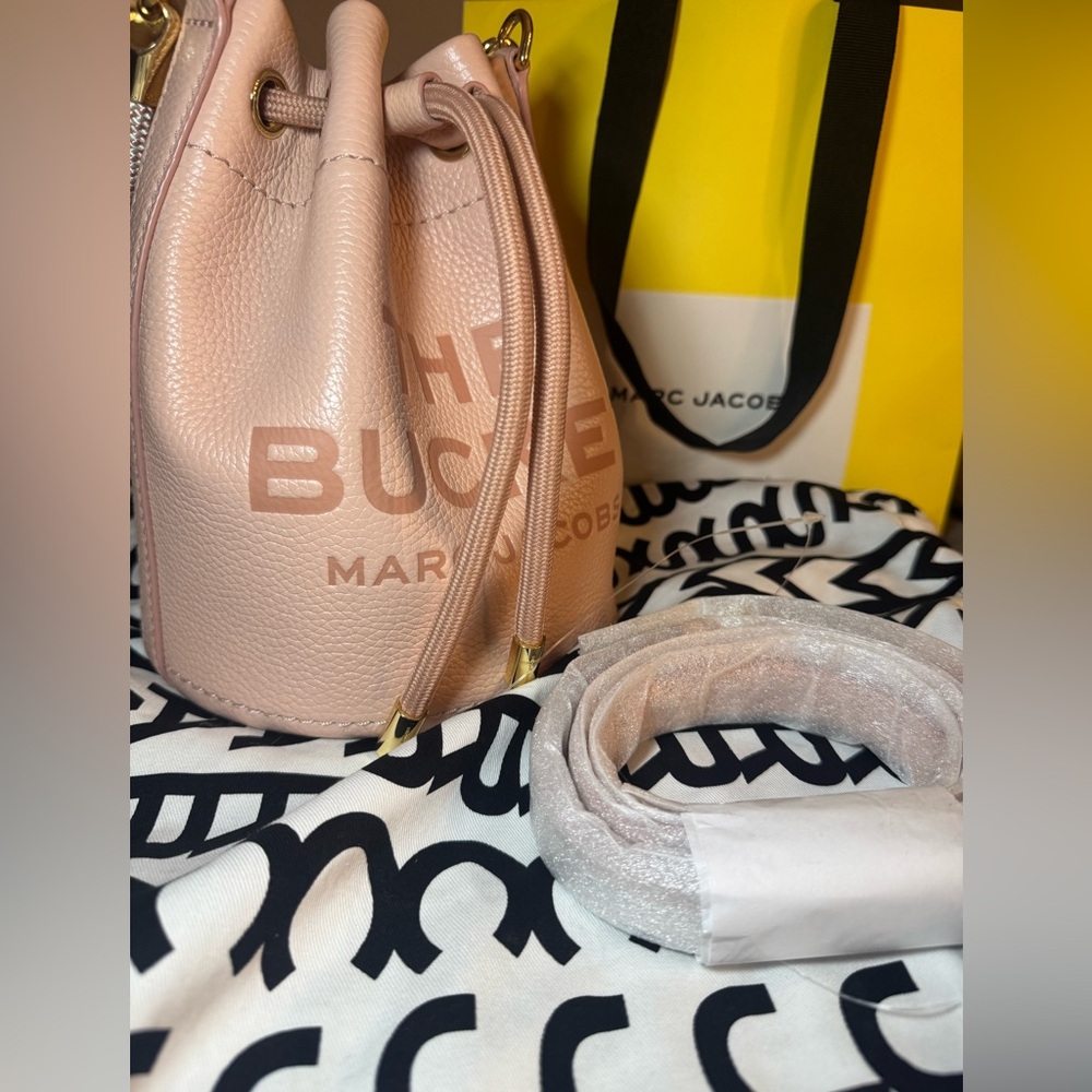 Marc Jacobs Blush Leather Bucket Bag